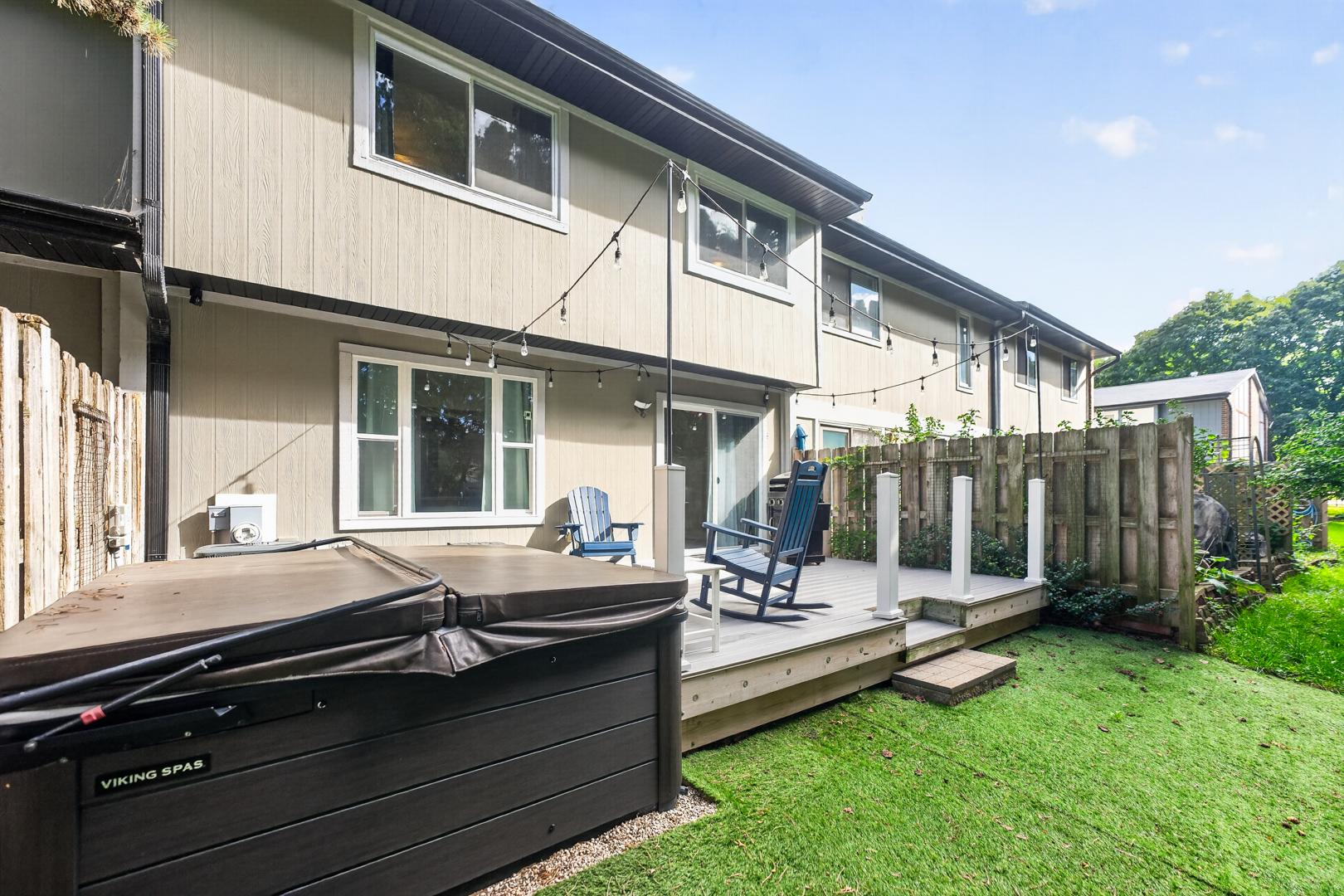 6 Cypress Square
