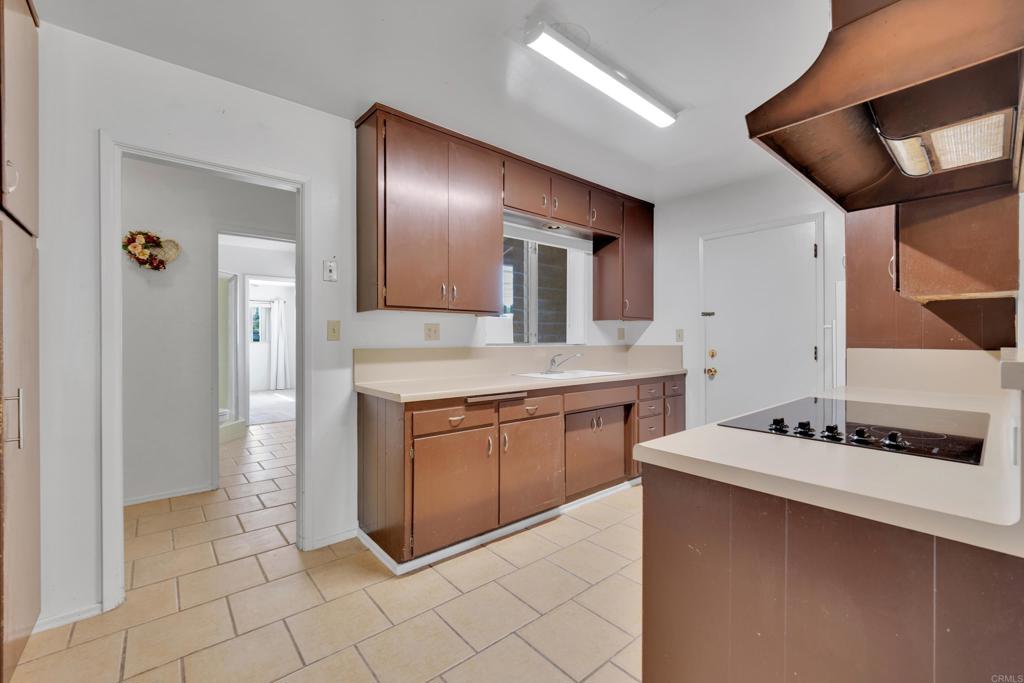 4740 Normandie Place