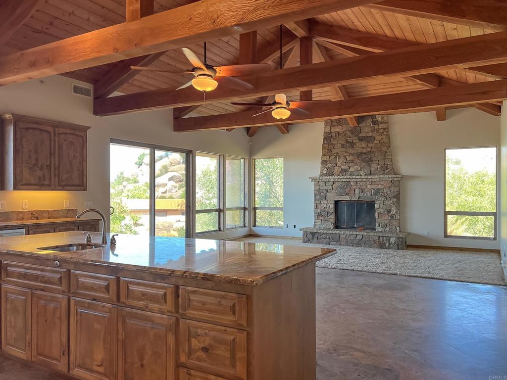 15711 Salida Del Sol