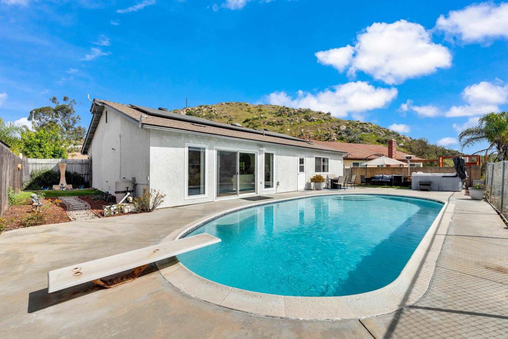 11033 Hillcreek Road