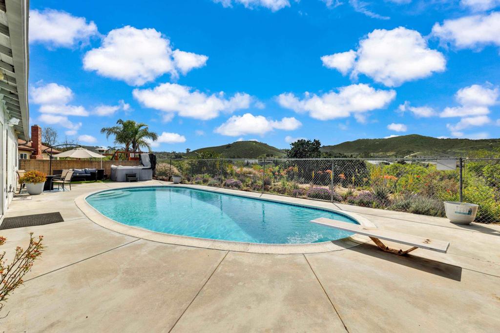 11033 Hillcreek Road