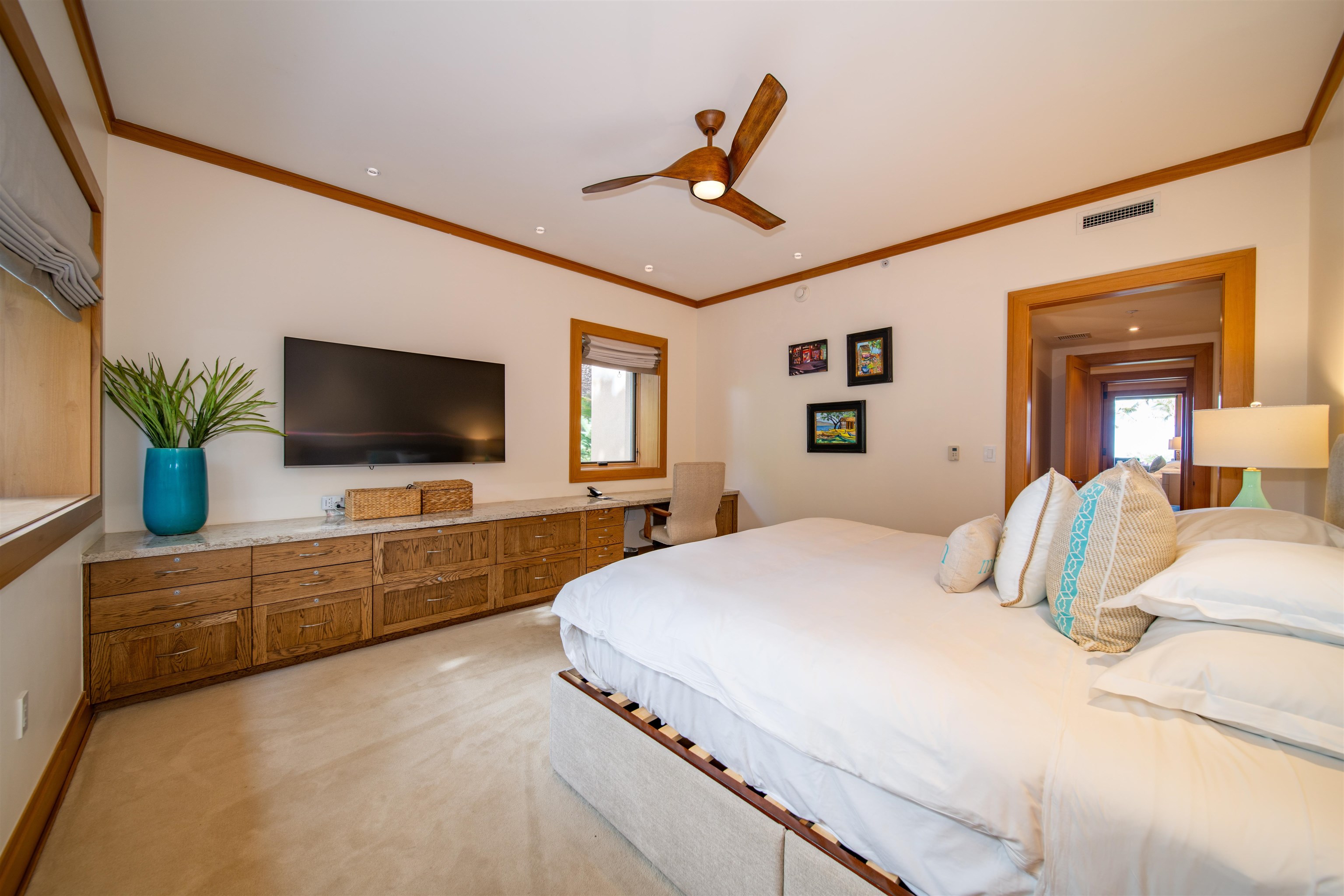 1 BAY Dr Unit: 1204