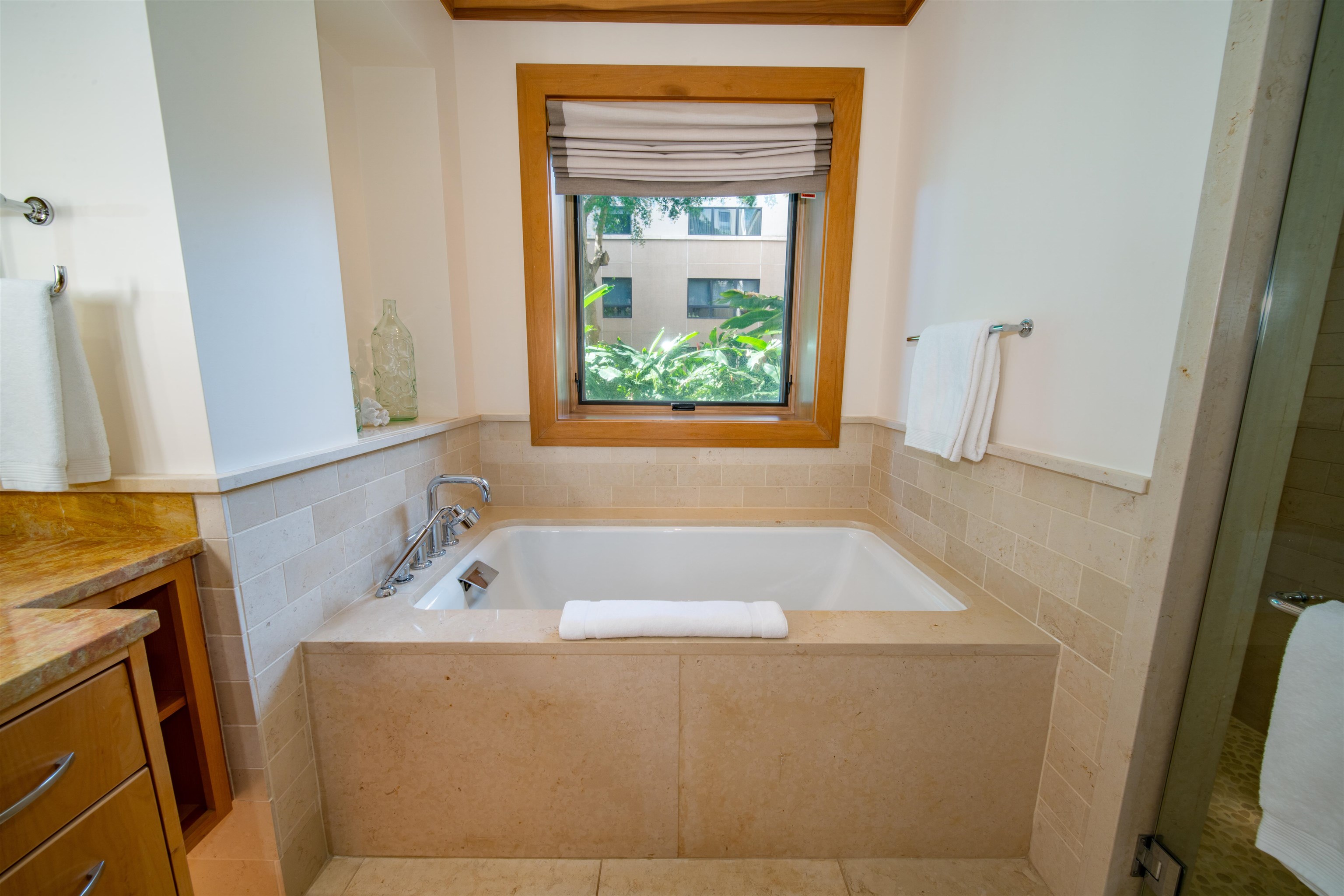 1 BAY Dr Unit: 1204