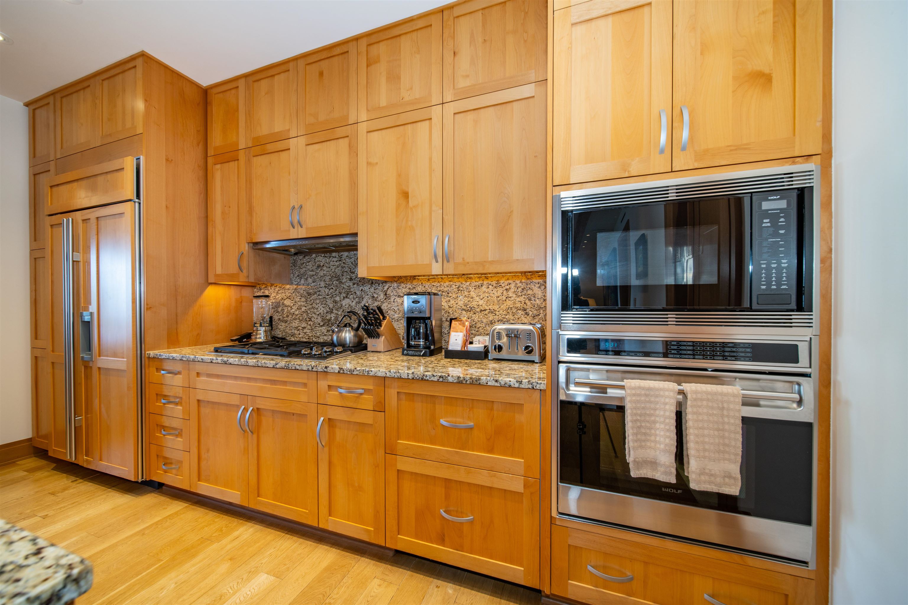 1 BAY Dr Unit: 1204