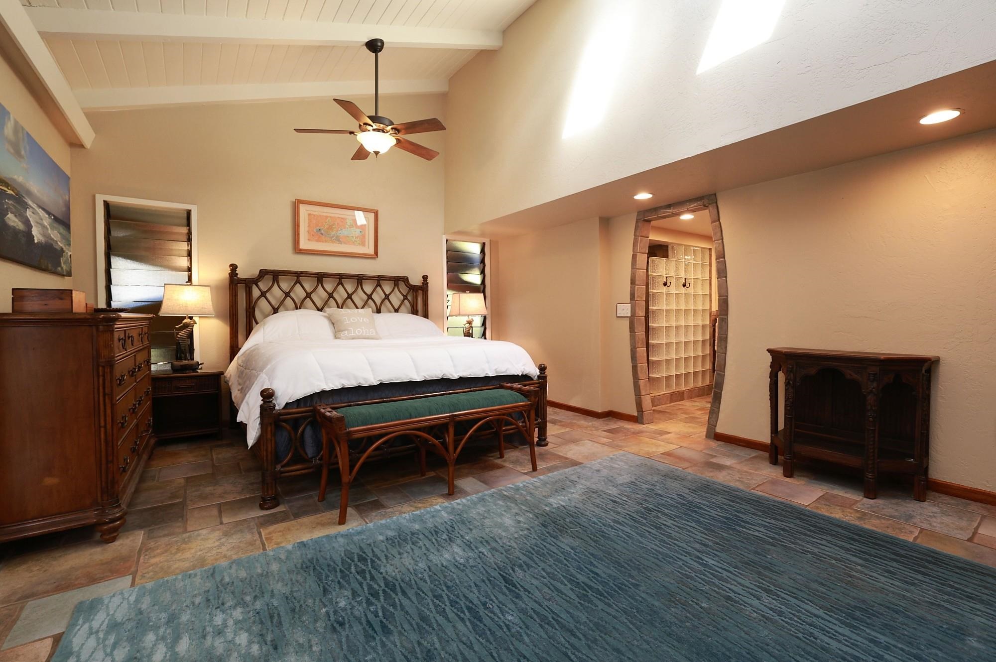 5045 LOWER HONOAPIILANI Rd Unit: 2