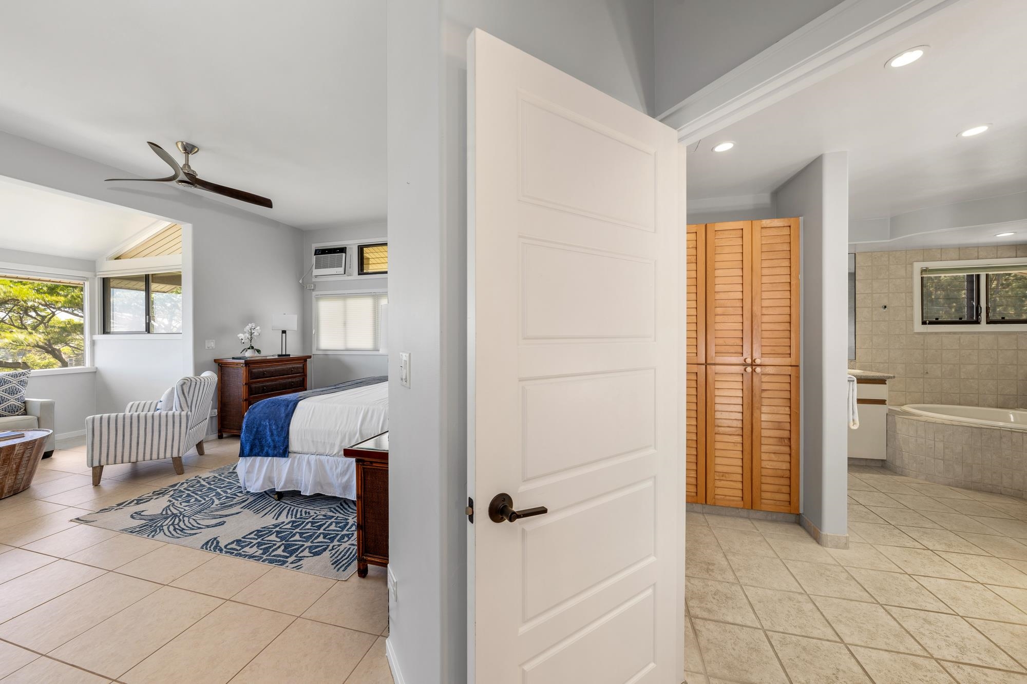 100 RIDGE Rd Unit: 1723 24