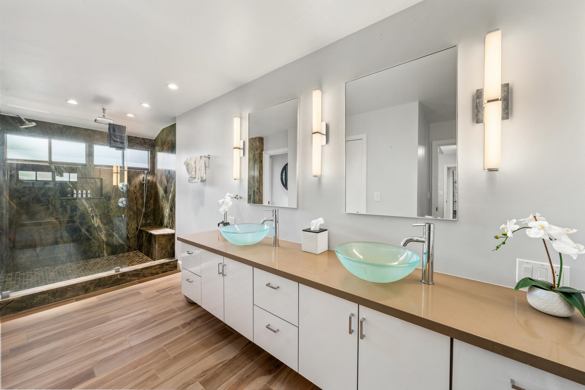 100 RIDGE Rd Unit: 1723 24