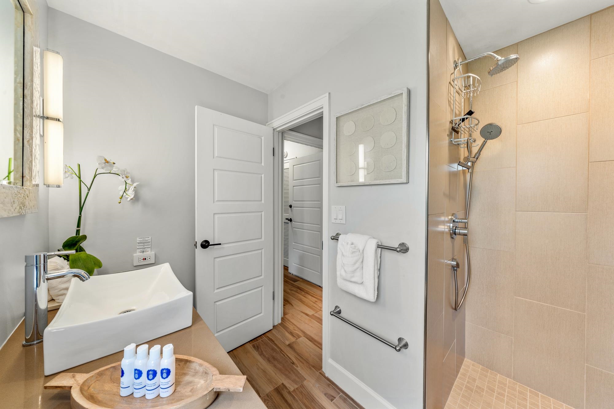 100 RIDGE Rd Unit: 1723 24
