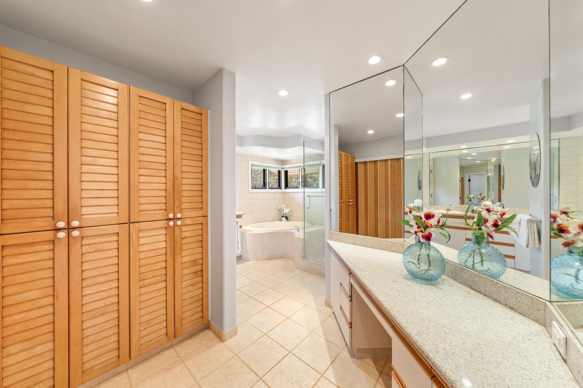 100 RIDGE Rd Unit: 1723 24