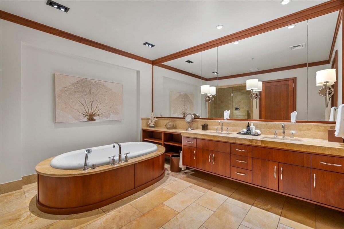 1 BAY Dr Unit: 5102