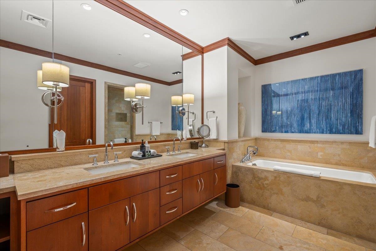 1 BAY Dr Unit: 5102