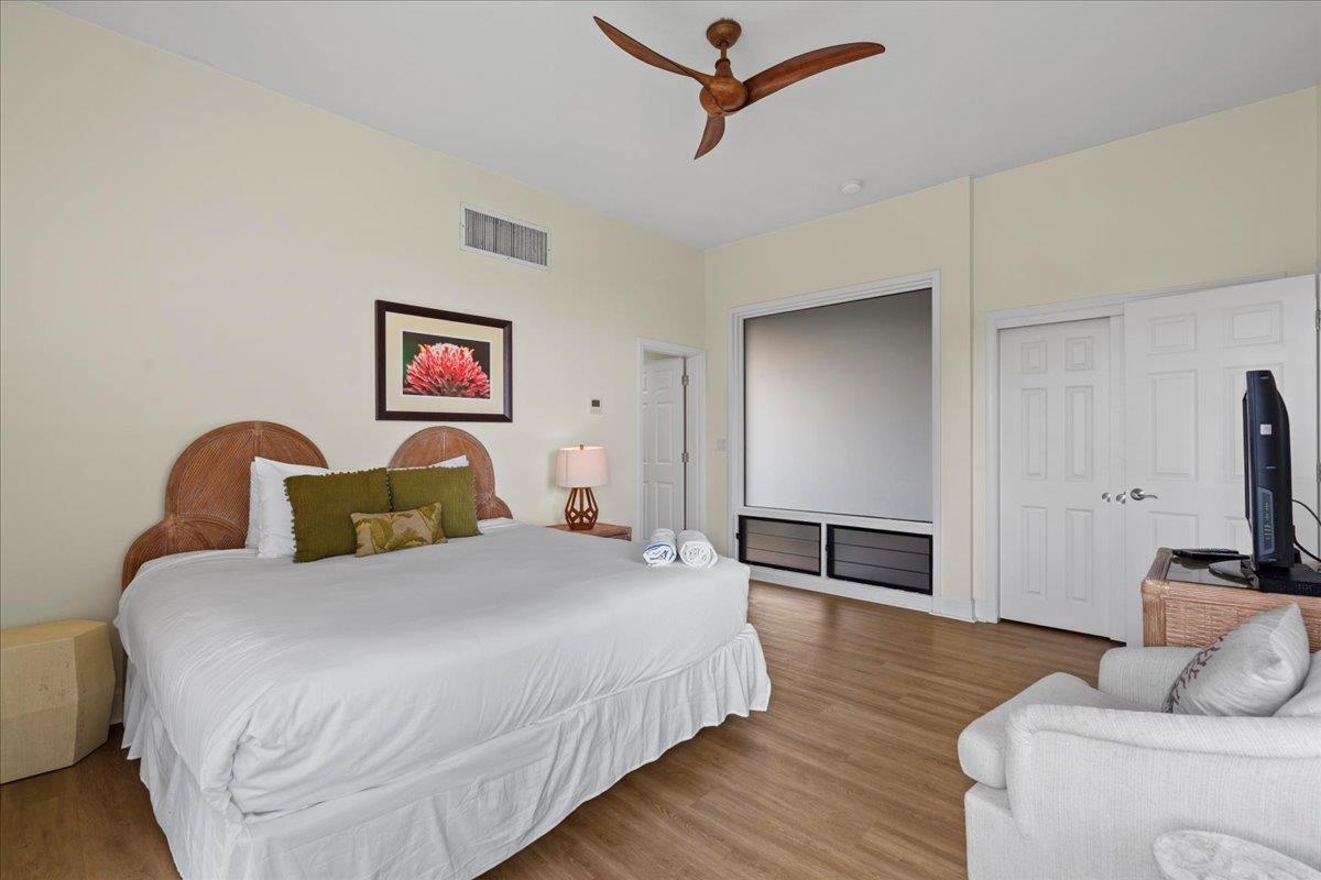 500 BAY Dr Unit: 37B2-3-4