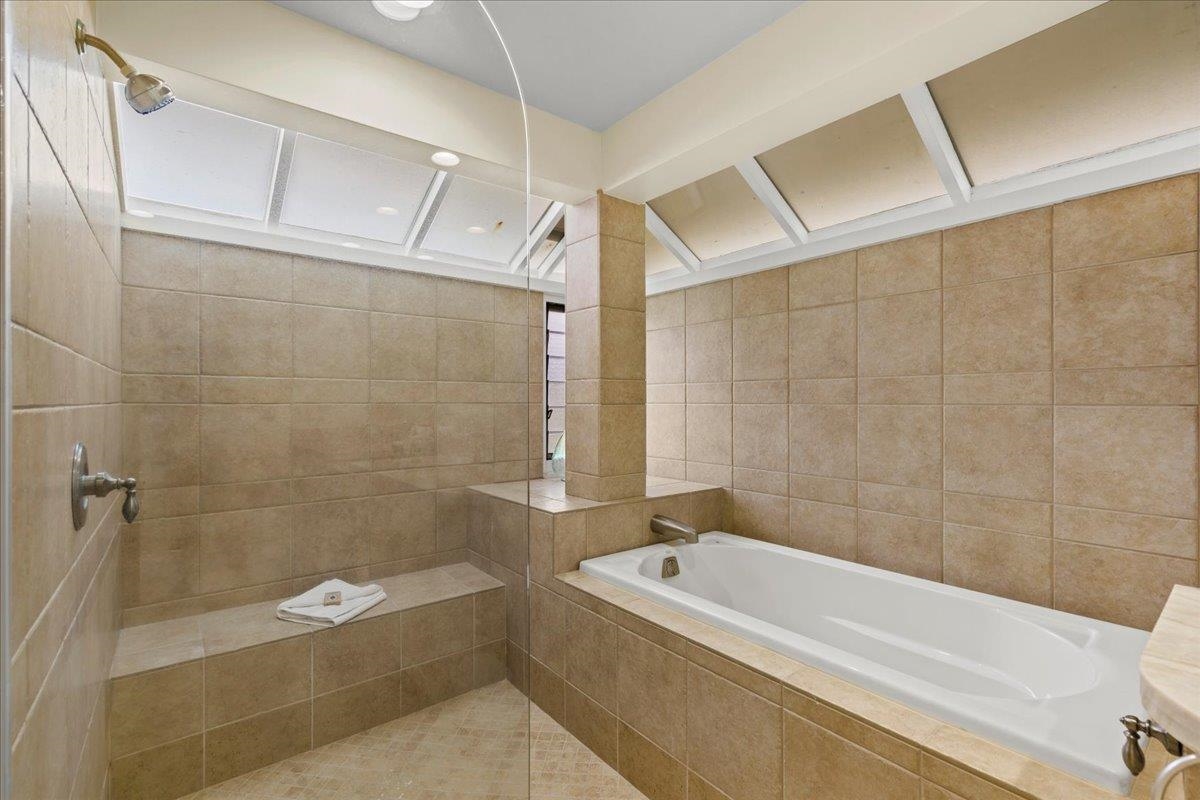 500 BAY Dr Unit: 37B2-3-4