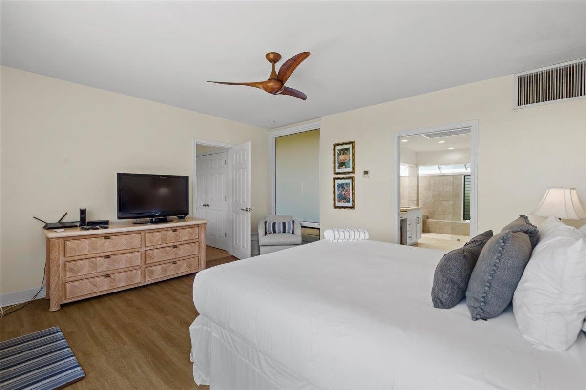 500 BAY Dr Unit: 37B2-3-4