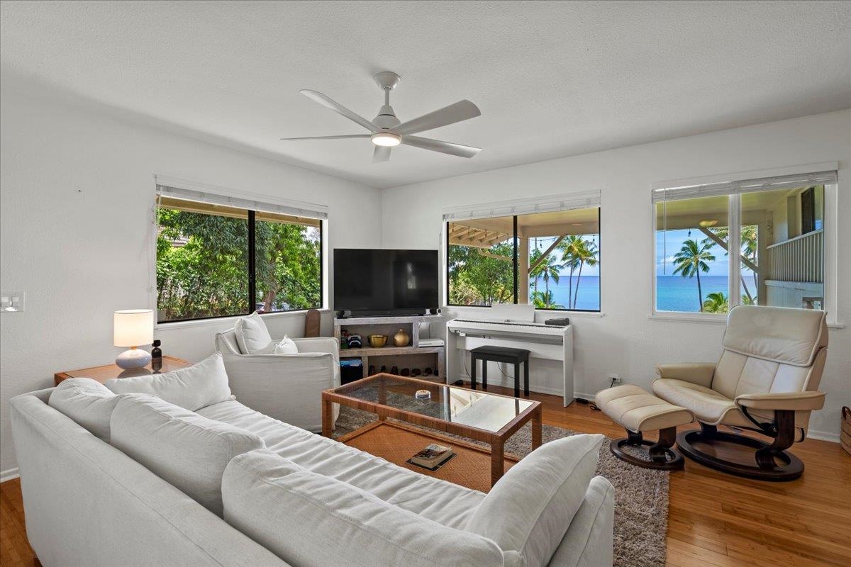 4025 LOWER HONOAPIILANI Rd