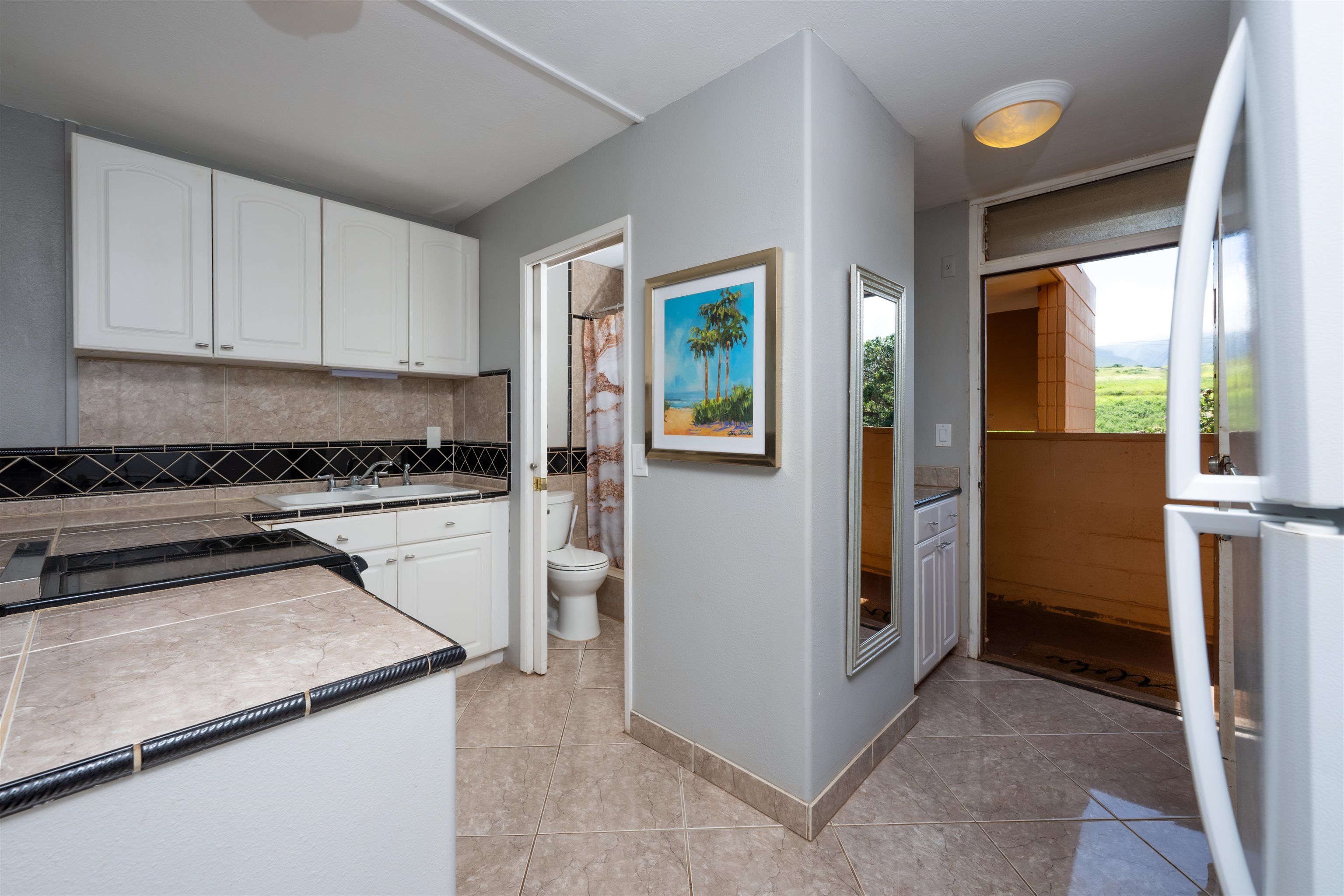 3660 LOWER HONOAPIILANI Rd Unit: 411