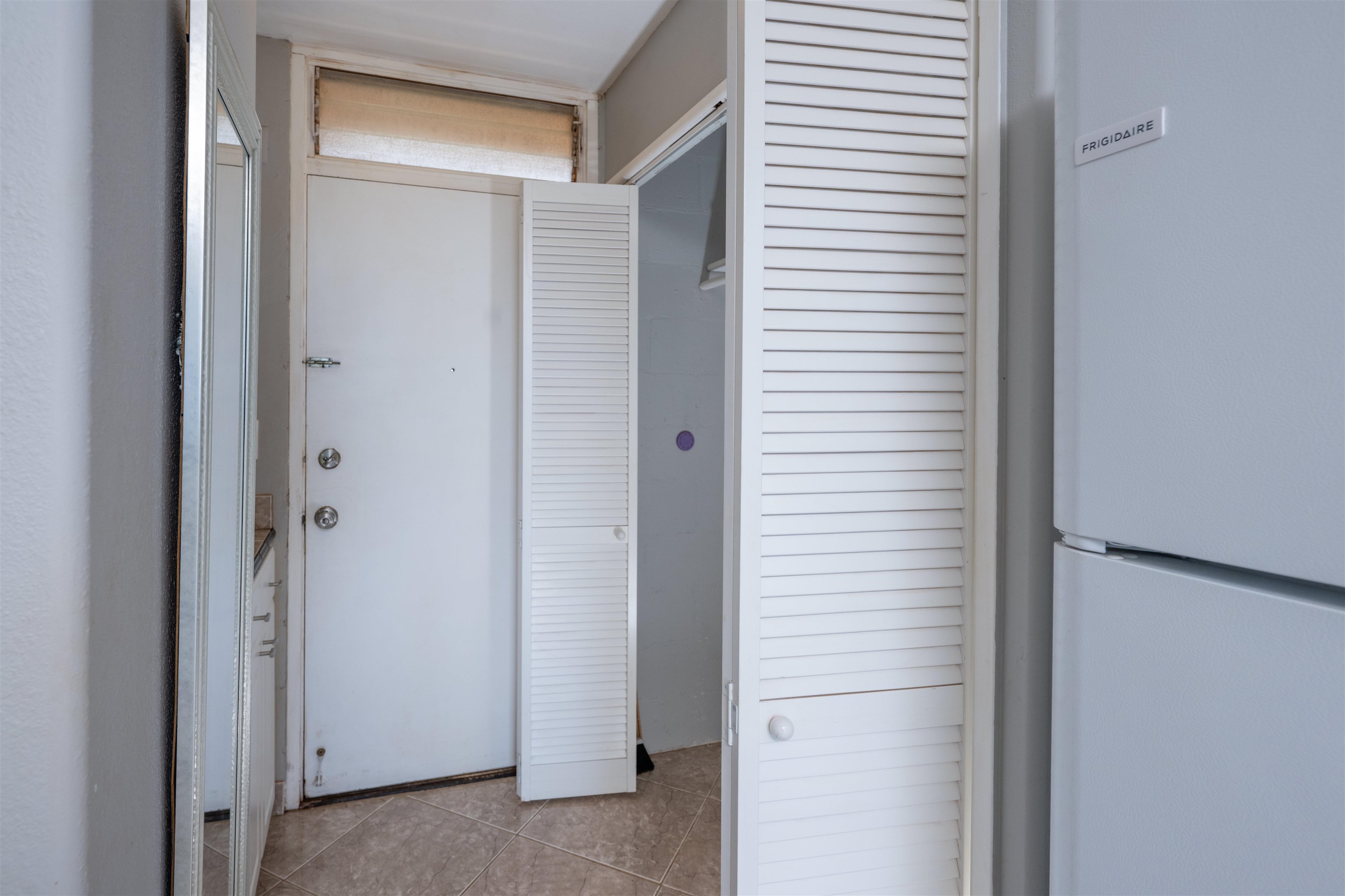 3660 LOWER HONOAPIILANI Rd Unit: 411
