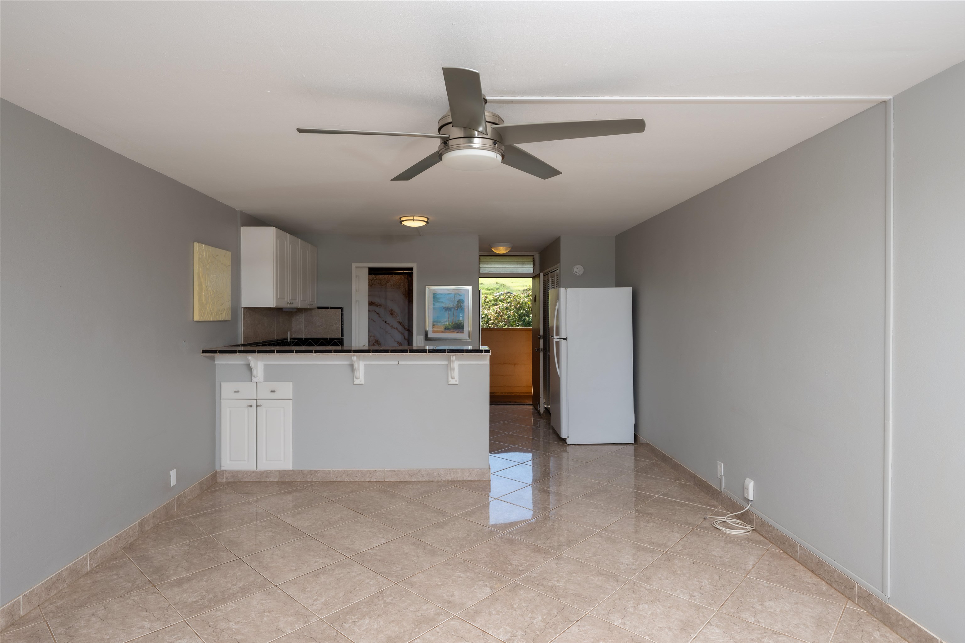 3660 LOWER HONOAPIILANI Rd Unit: 411