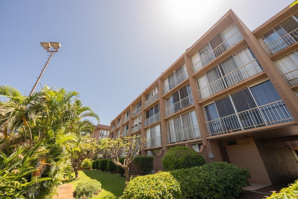3660 LOWER HONOAPIILANI Rd Unit: 411