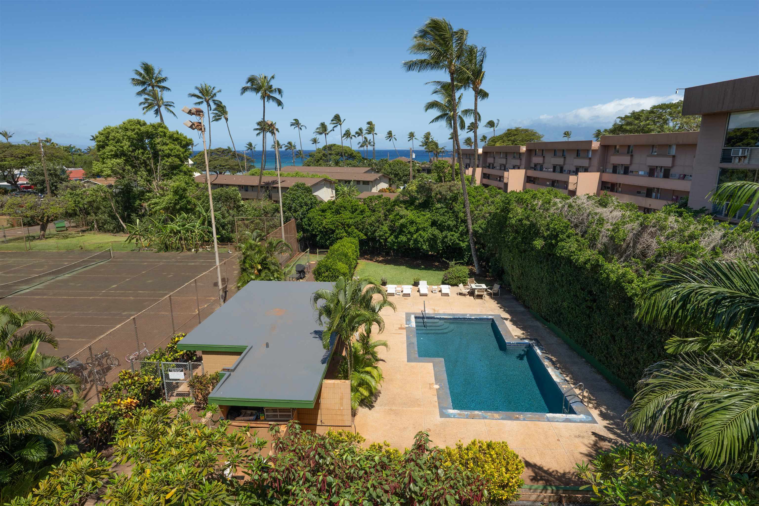 3660 LOWER HONOAPIILANI Rd Unit: 411
