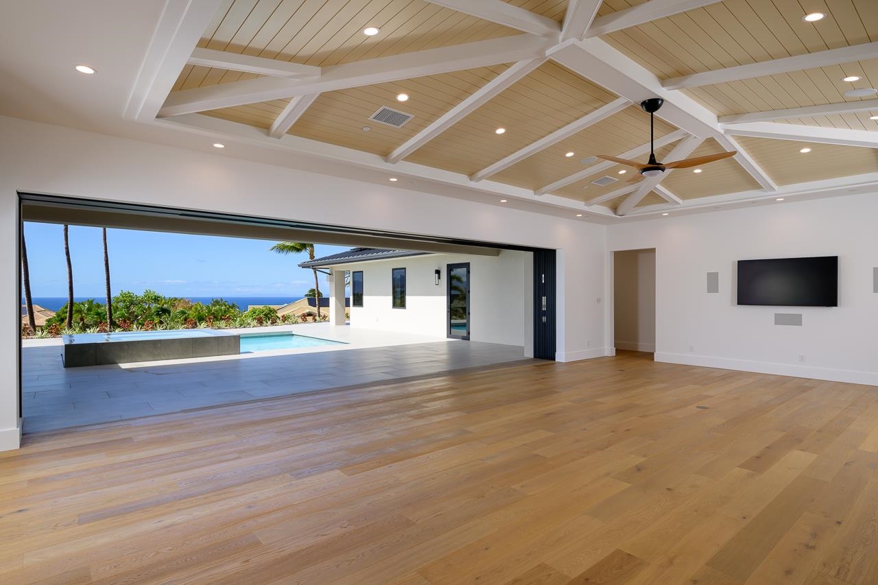 1015 ANAPUNI Pl Unit: 62