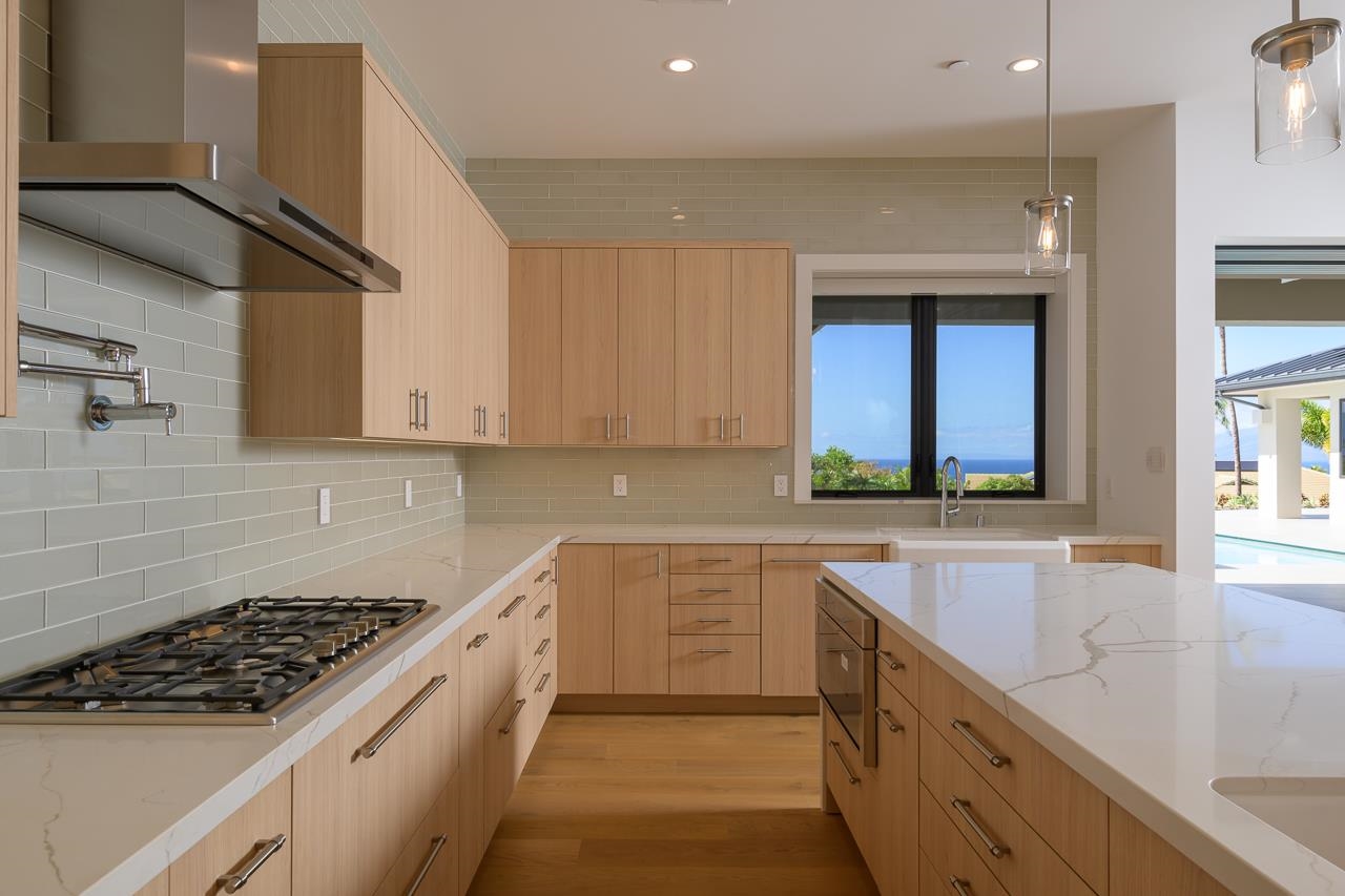 1015 ANAPUNI Pl Unit: 62