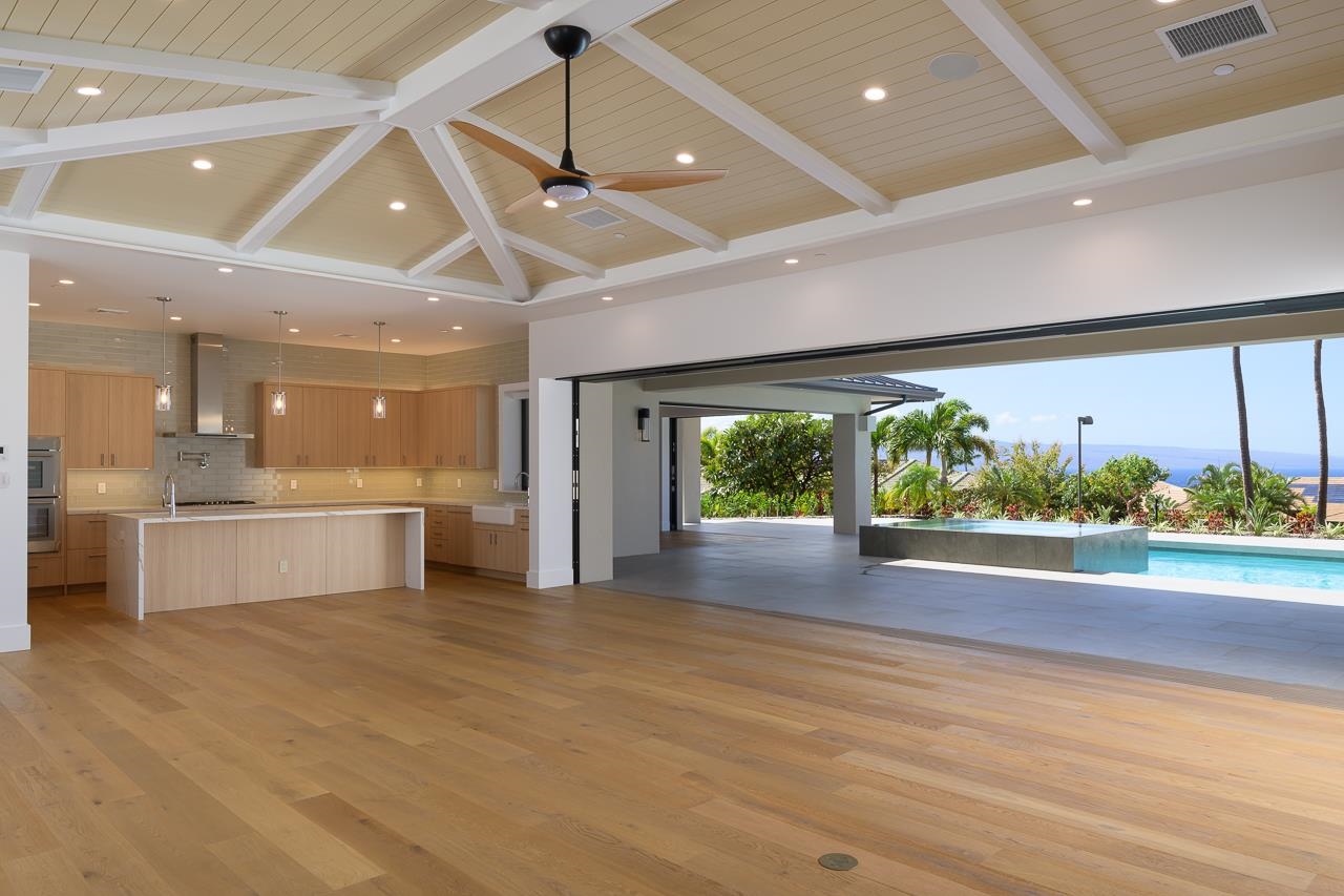 1015 ANAPUNI Pl Unit: 62