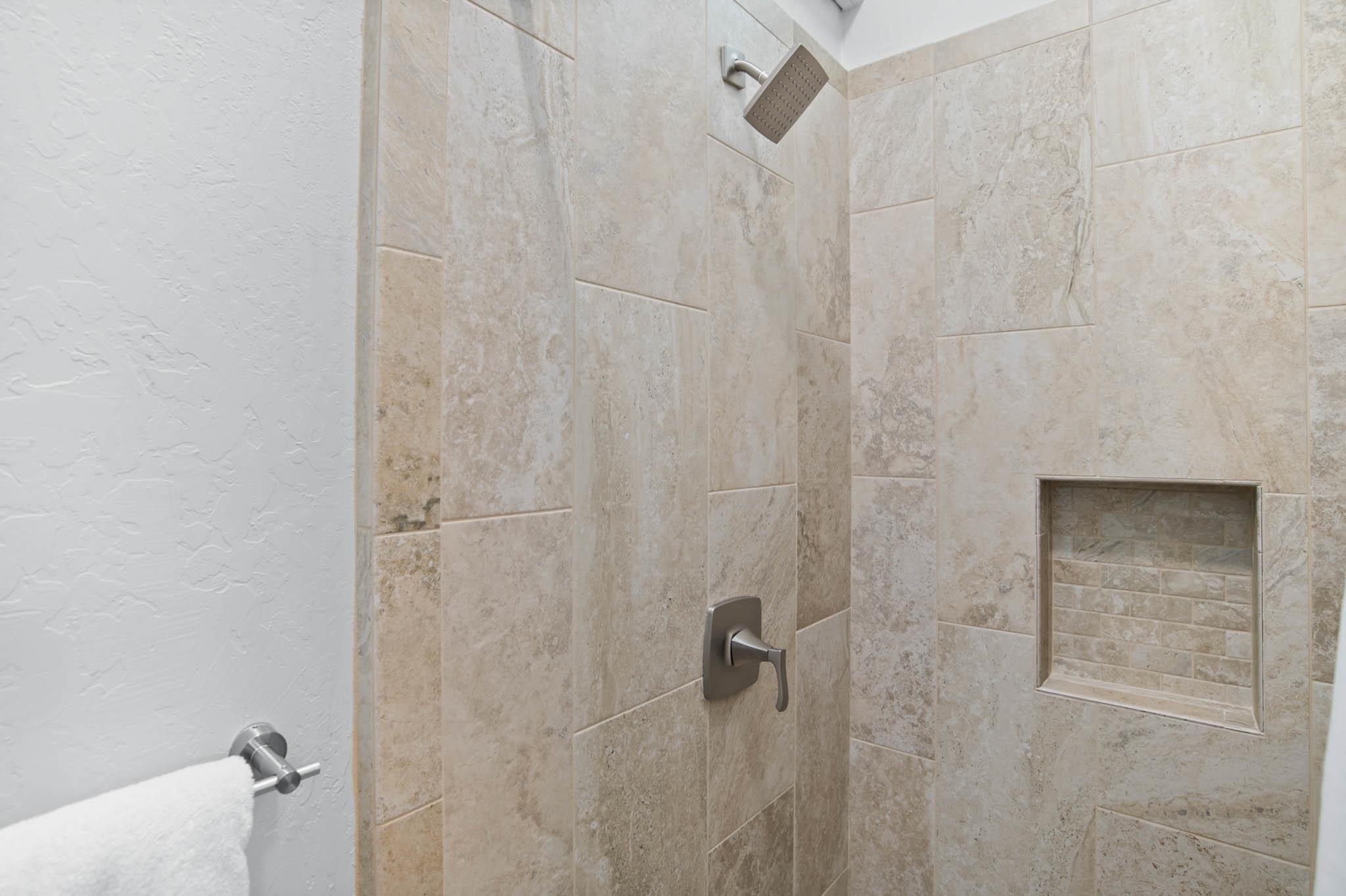 4909 LOWER HONOAPIILANI Rd Unit: A10