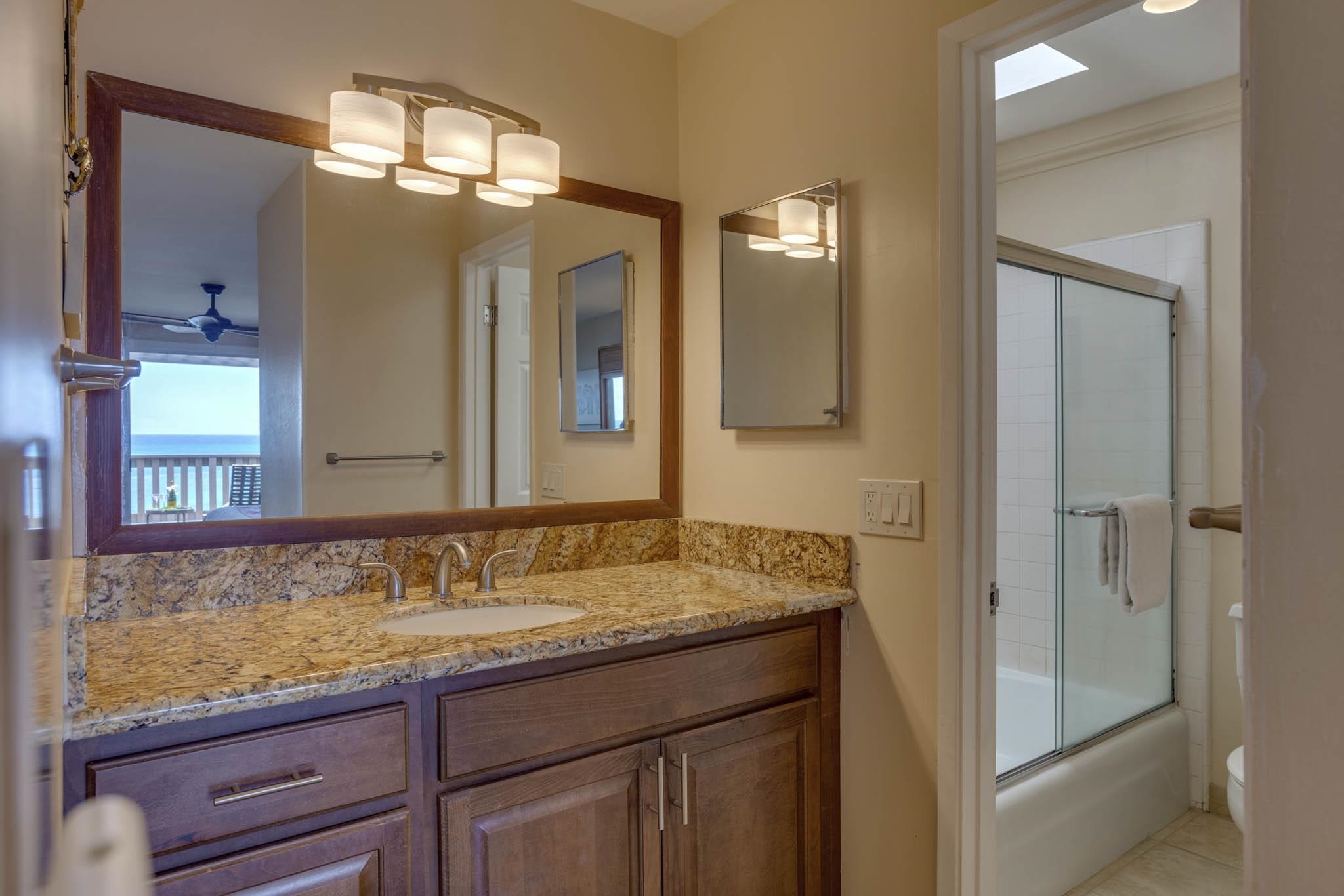 4909 LOWER HONOAPIILANI Rd Unit: A6