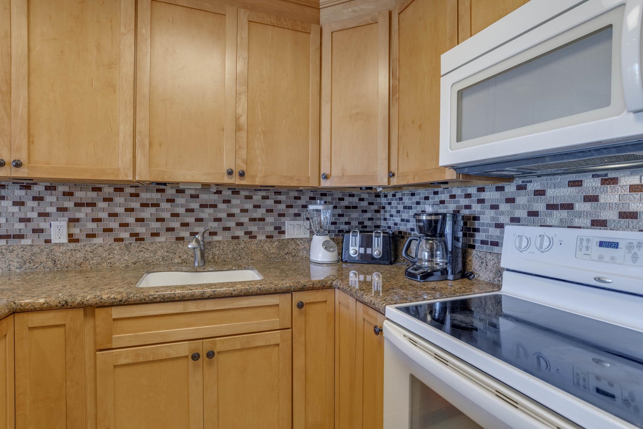 4909 LOWER HONOAPIILANI Rd Unit: A6