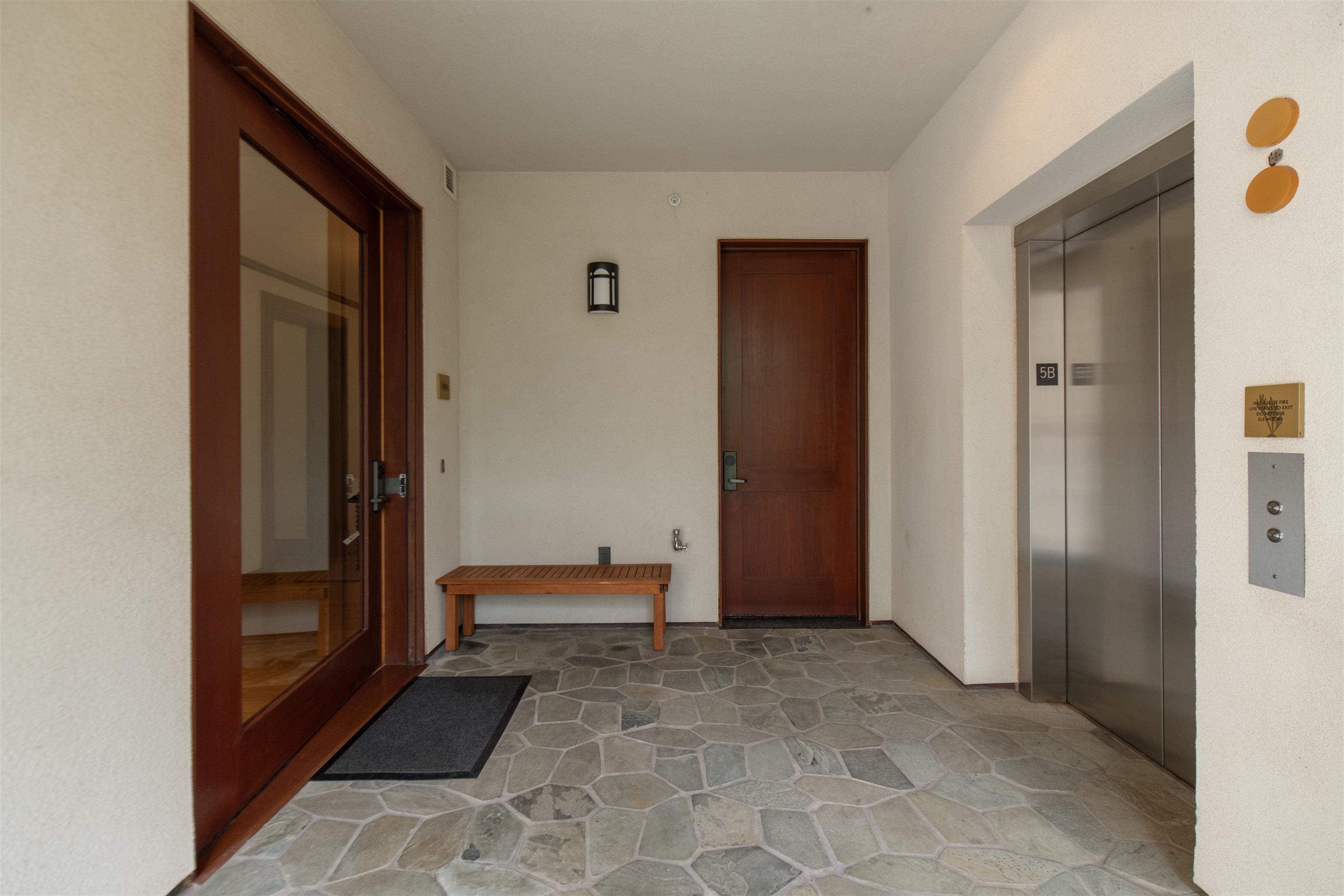 1 Bay Dr Unit: 2502