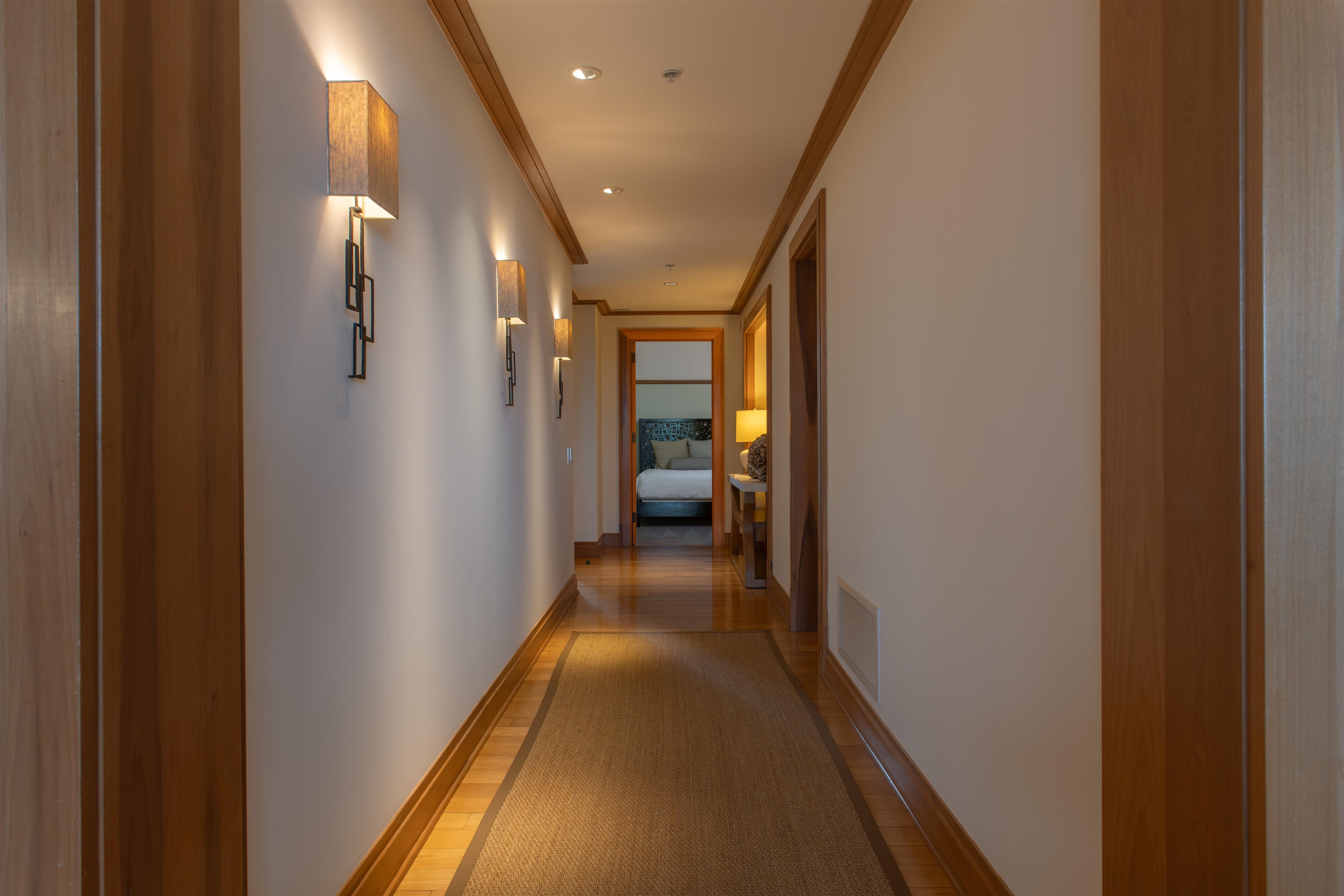 1 Bay Dr Unit: 2502