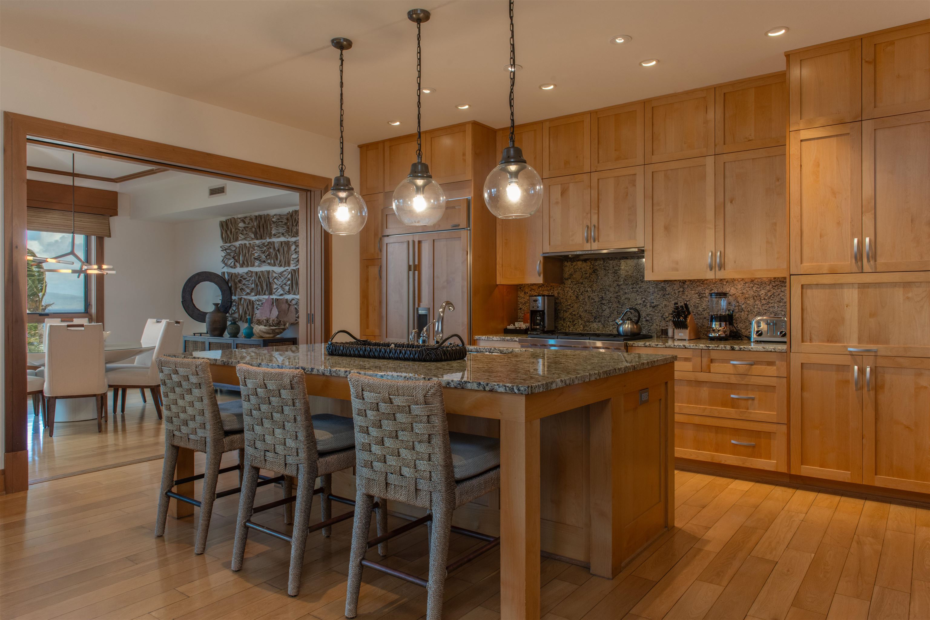 1 Bay Dr Unit: 2502