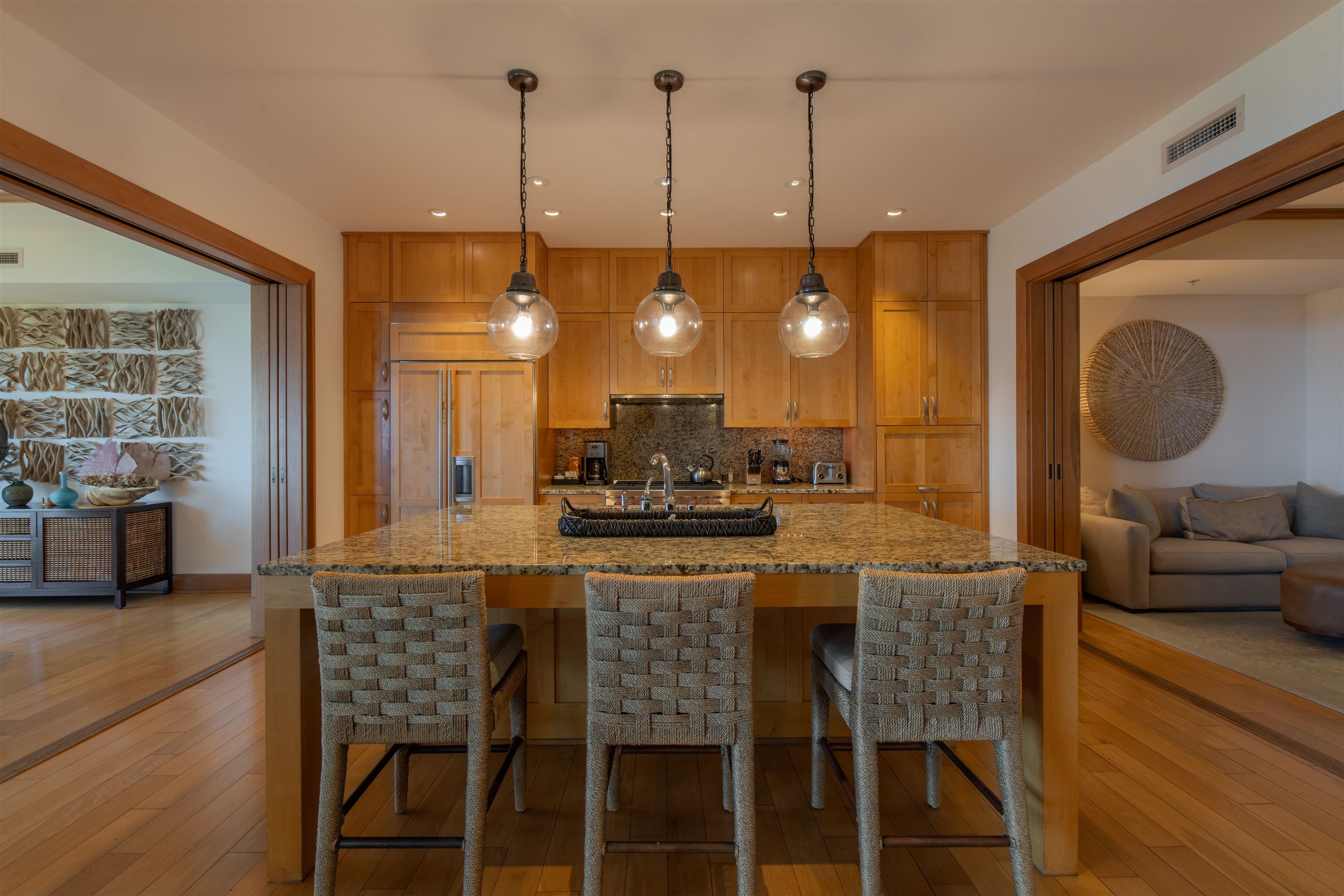 1 Bay Dr Unit: 2502