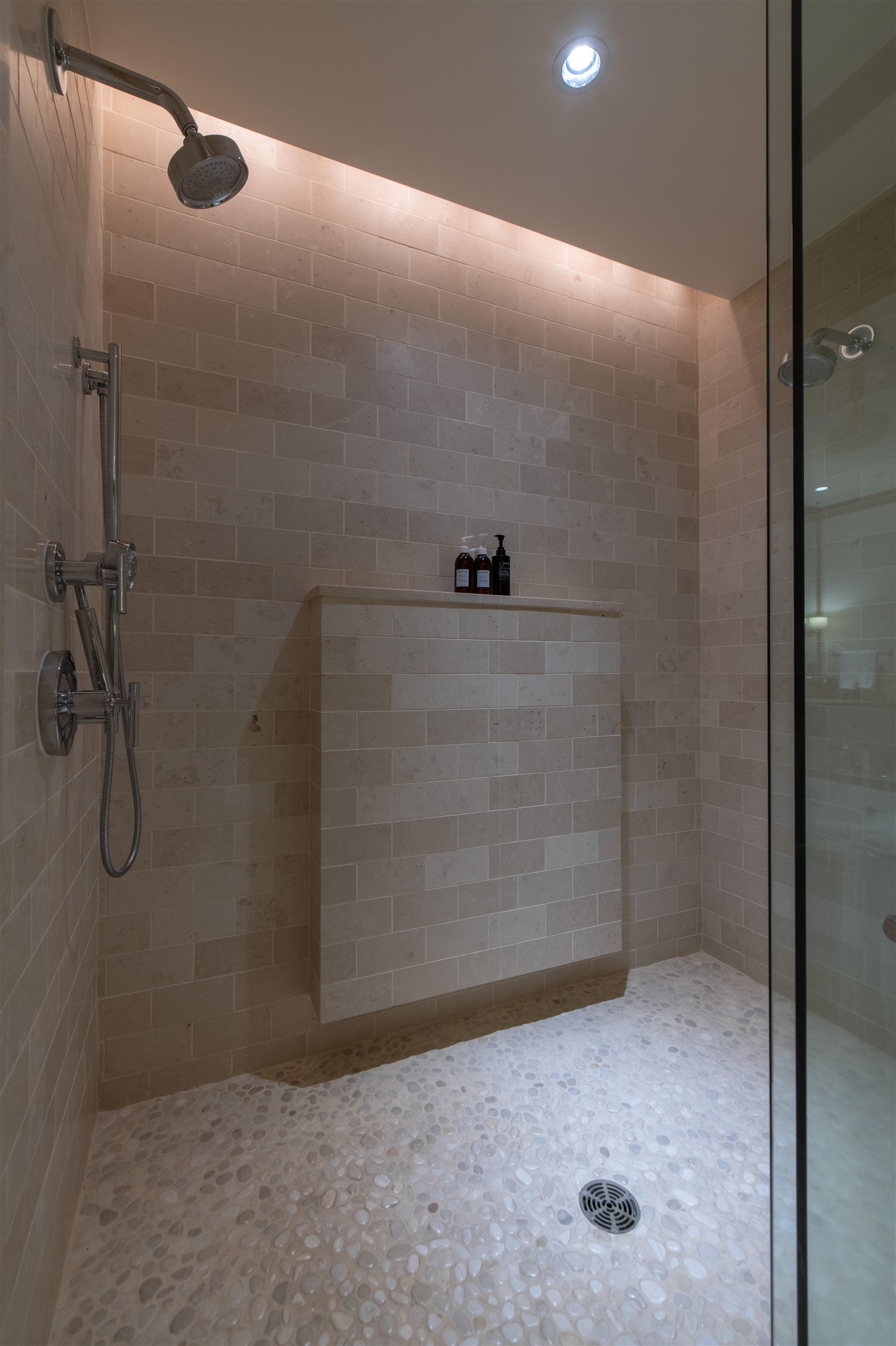 1 Bay Dr Unit: 2502
