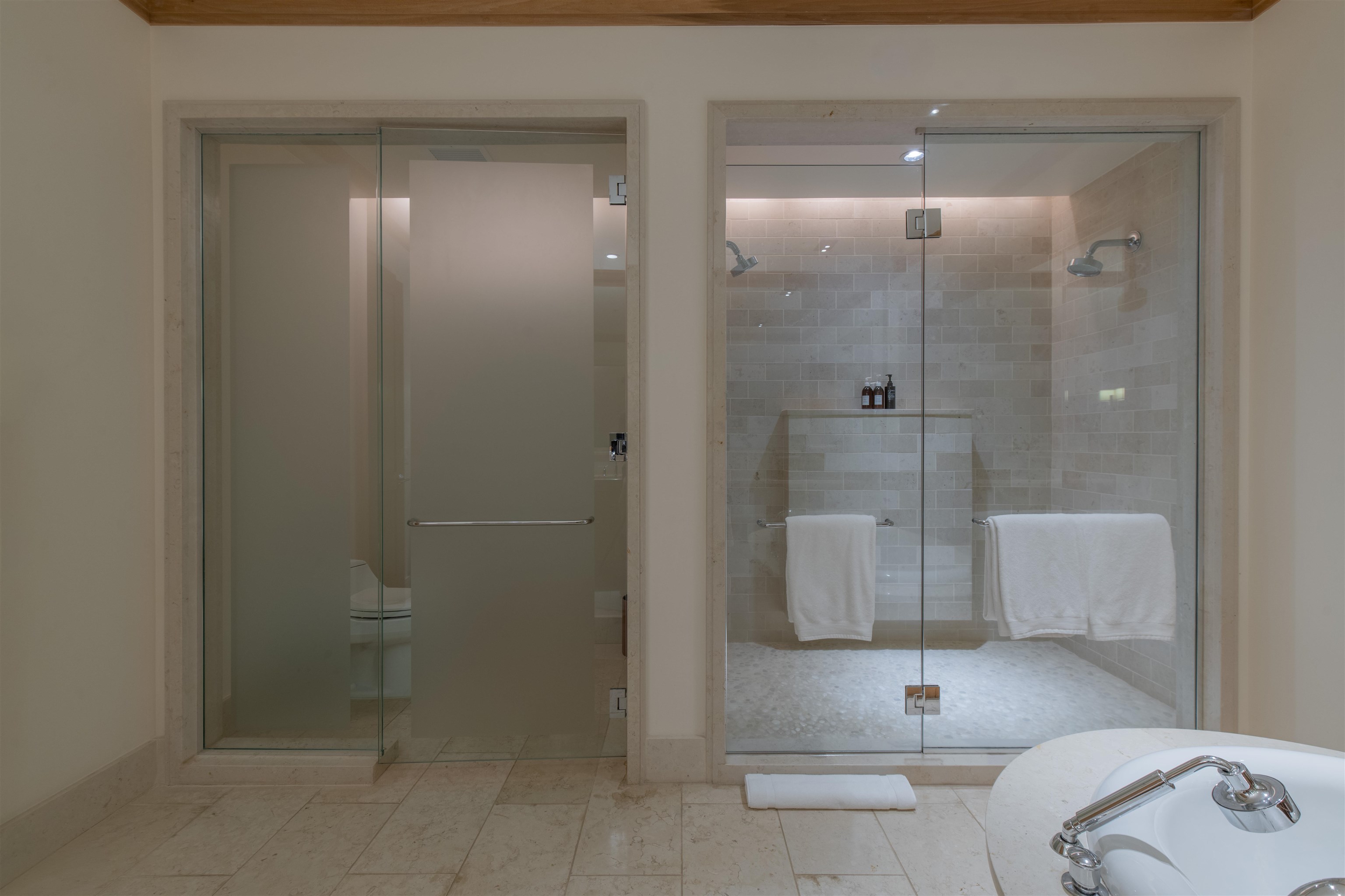 1 Bay Dr Unit: 2502