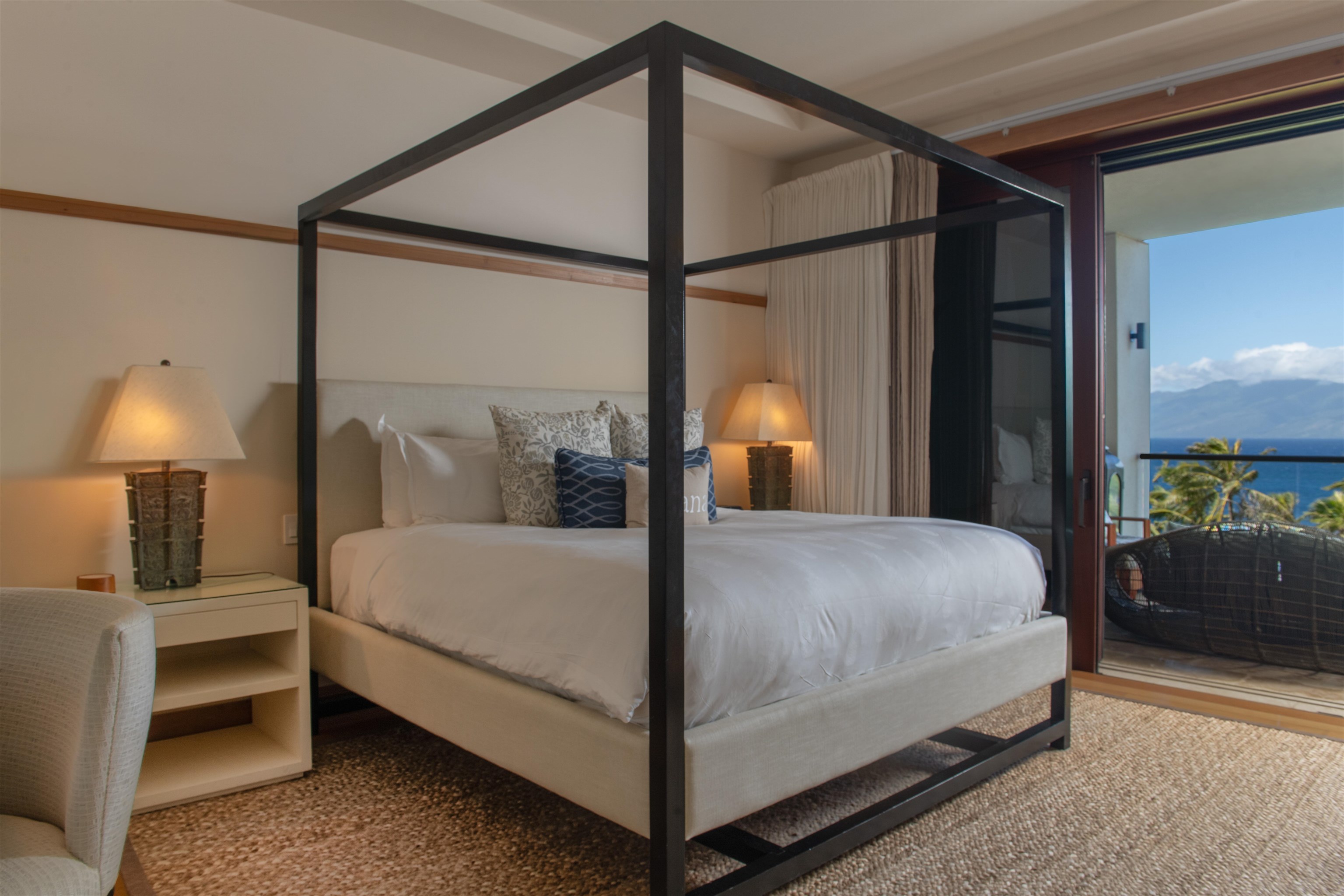 1 Bay Dr Unit: 2502