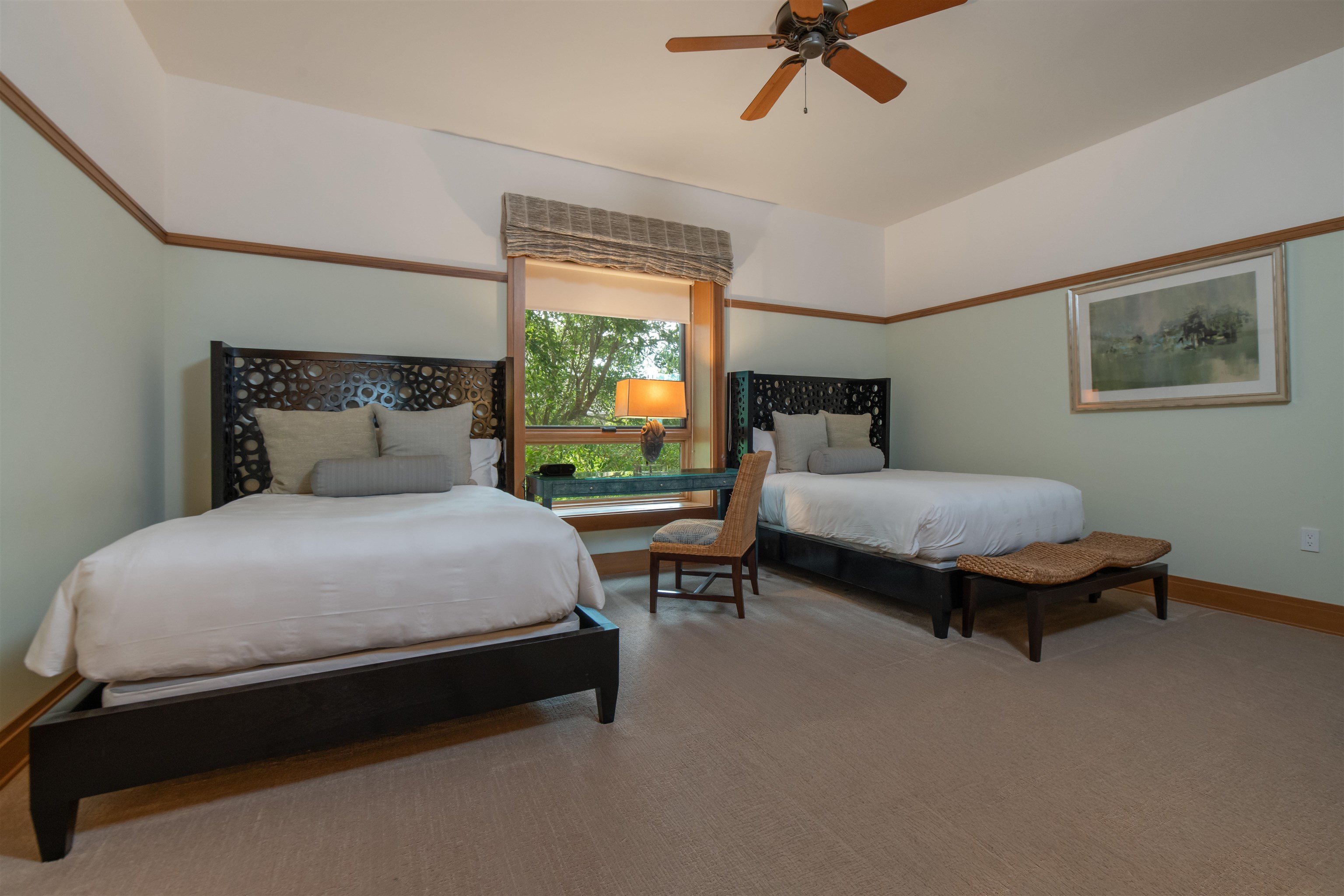 1 Bay Dr Unit: 2502