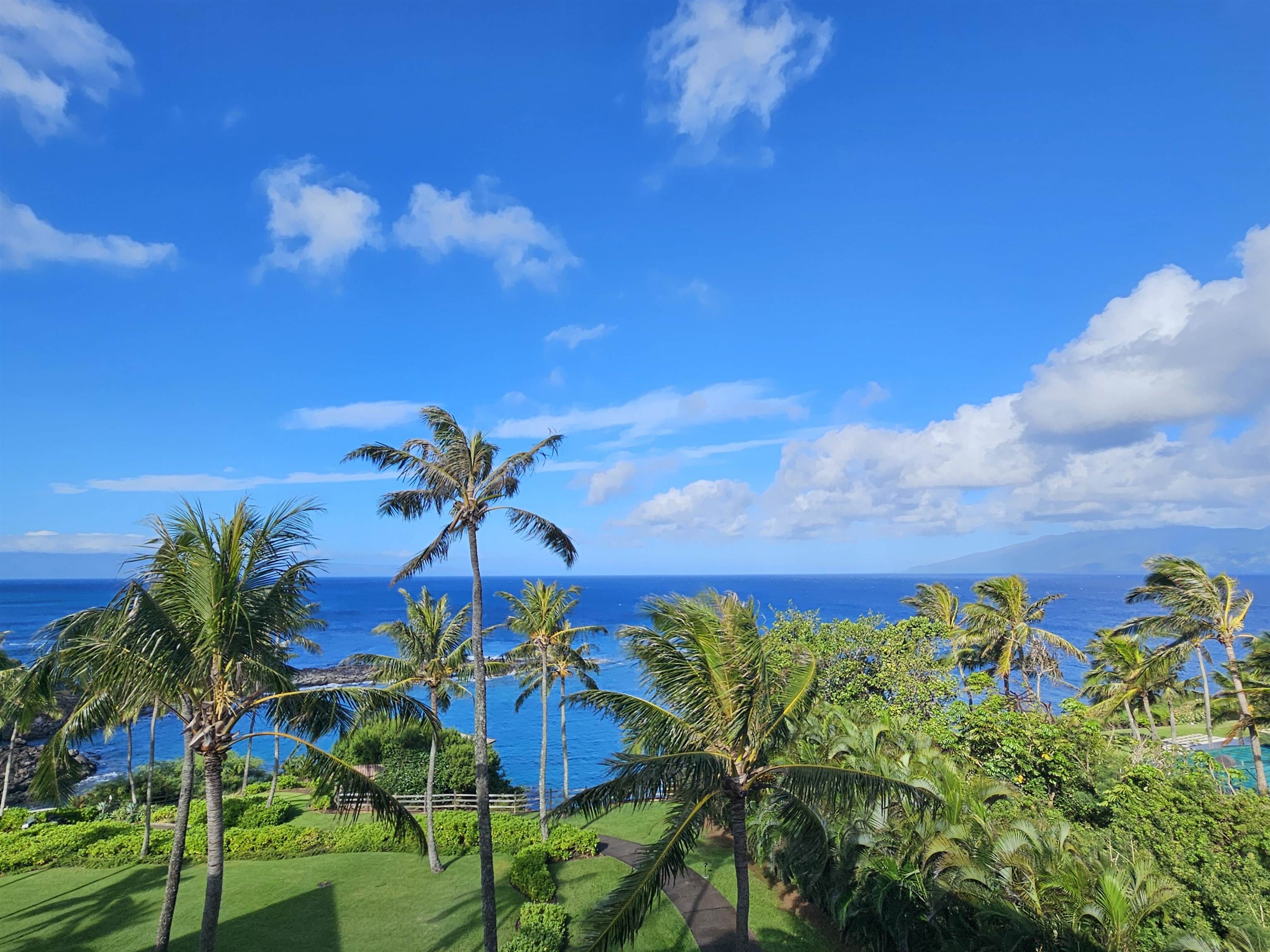 1 Bay Dr Unit: 2502