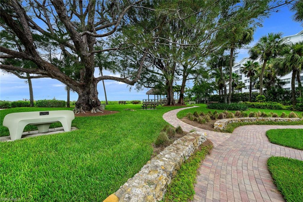 3030 Binnacle DR # 206, NAPLES Unit: 206