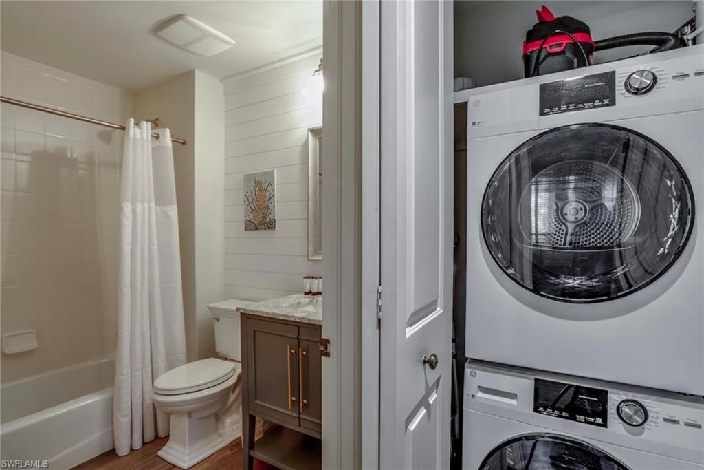 1045 Sandpiper ST # G204