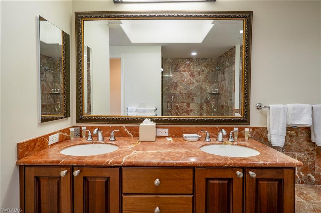 1045 Sandpiper ST # G204