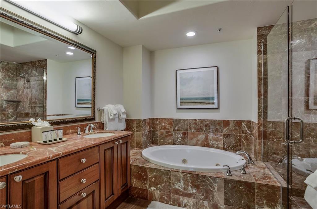 1045 Sandpiper ST # G204