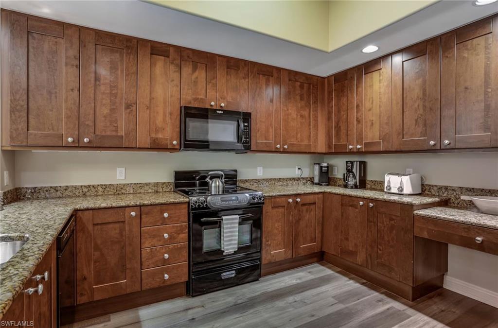 1045 Sandpiper ST # G204