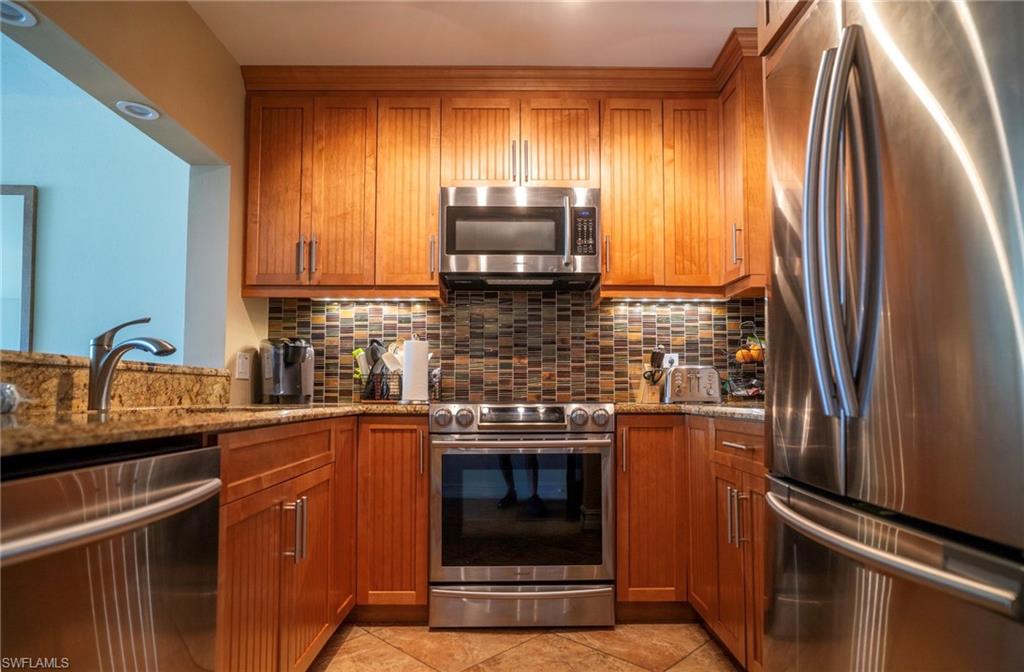 805 River Point DR 103C