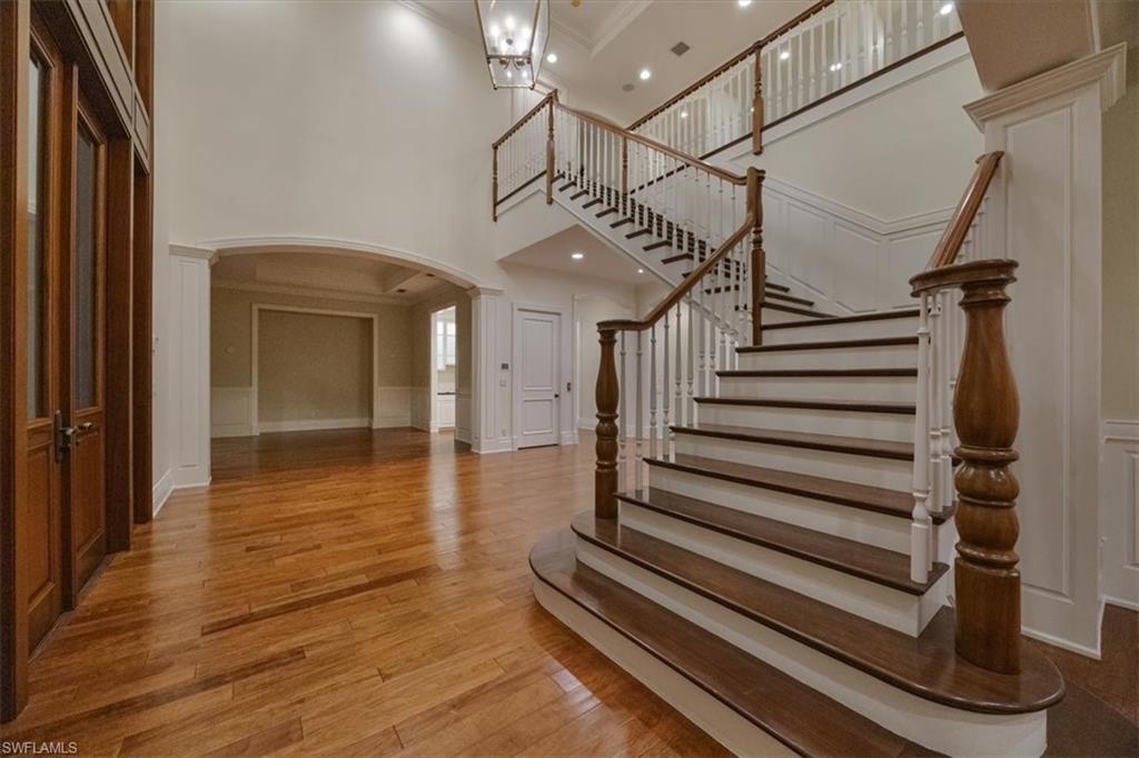 2263 Coach House LN