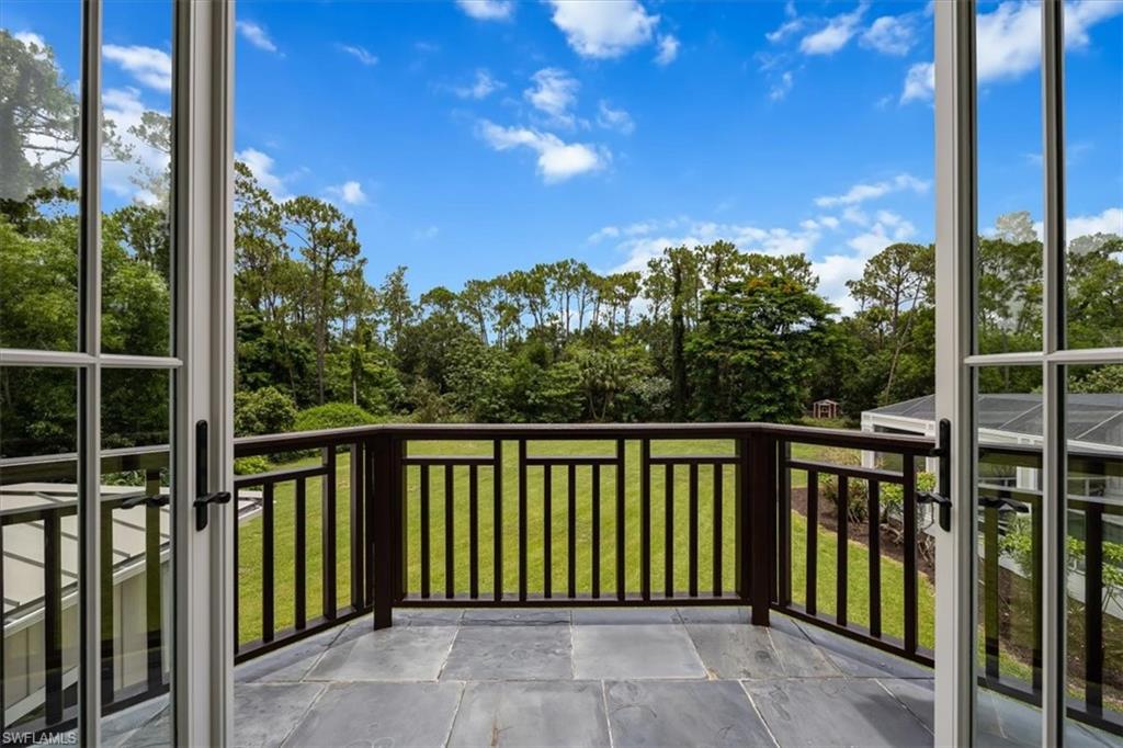 2263 Coach House LN