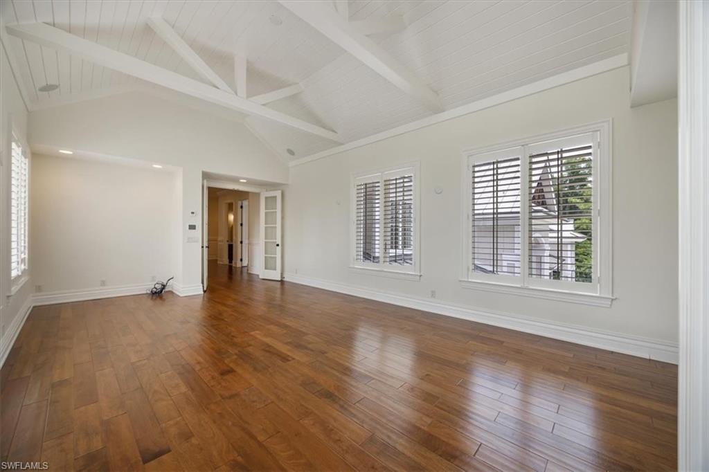 2263 Coach House LN
