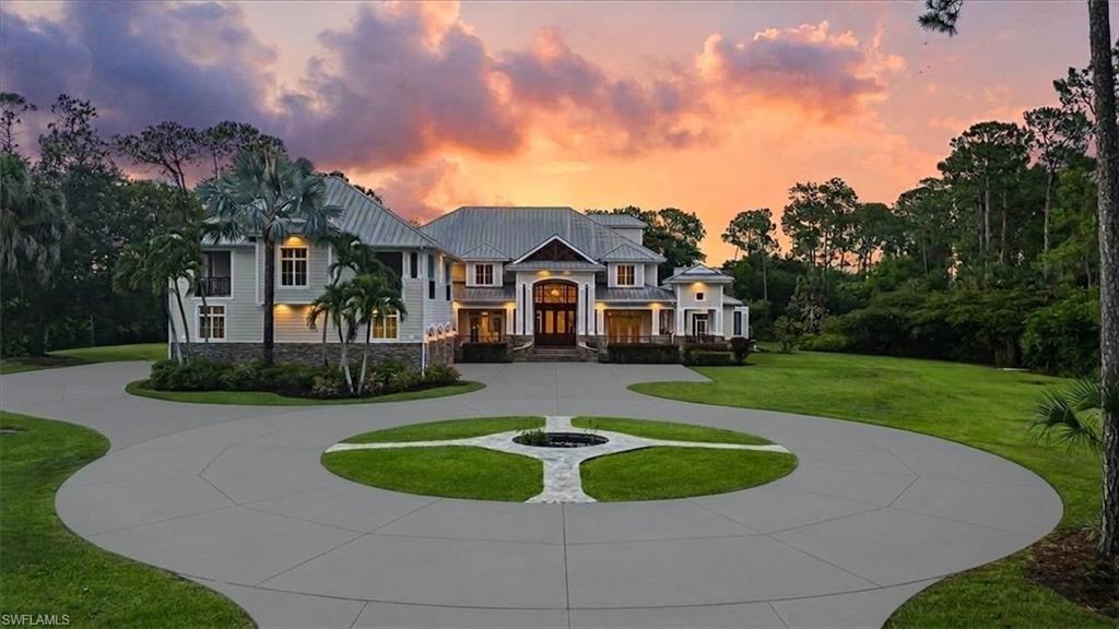 2263 Coach House LN