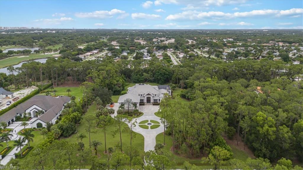 2263 Coach House LN